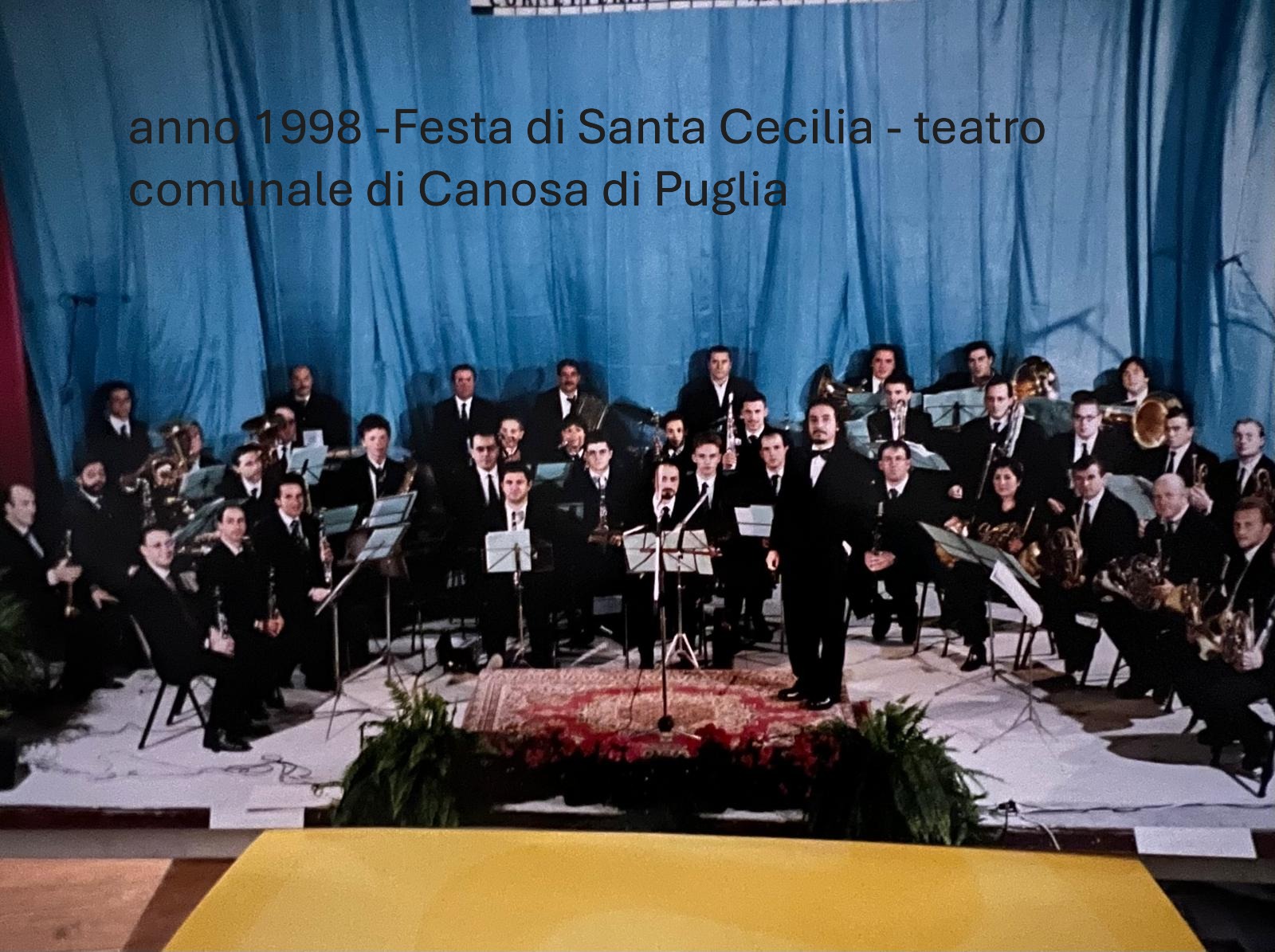 Anno 1998 - Festa di Santa Cecilia - Teatro Comunale di Canosa di Puglia