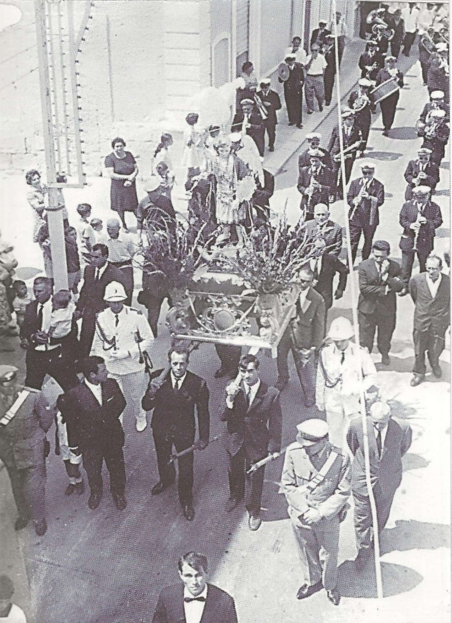 La Processione di Gala mattutina nel corso dei festeggiamenti dell’anno 1958.