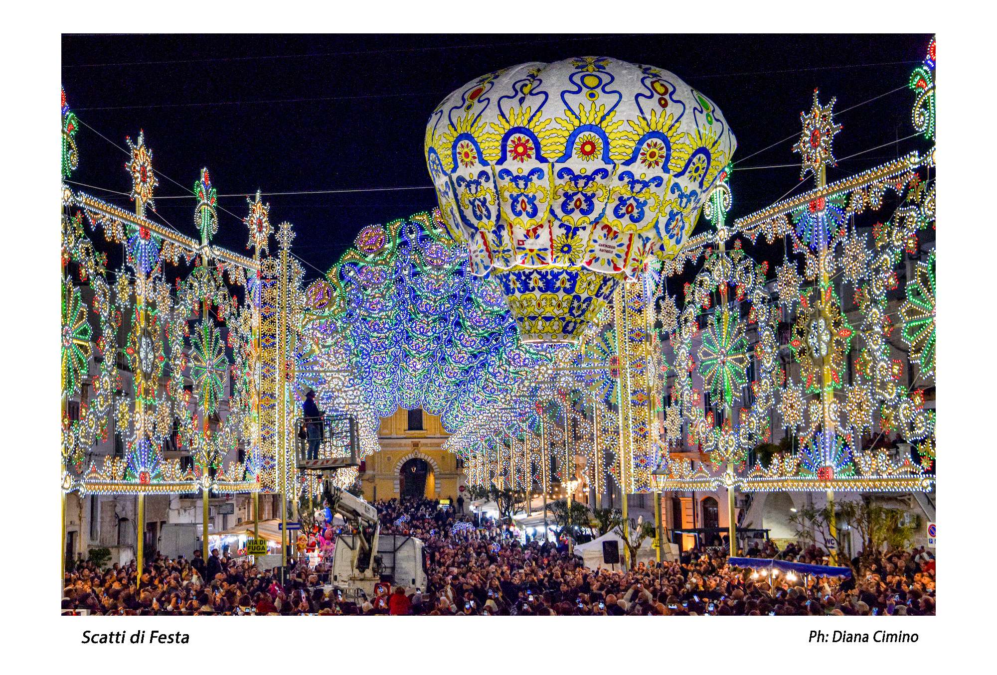 Luminarie e lancio mongolfiera