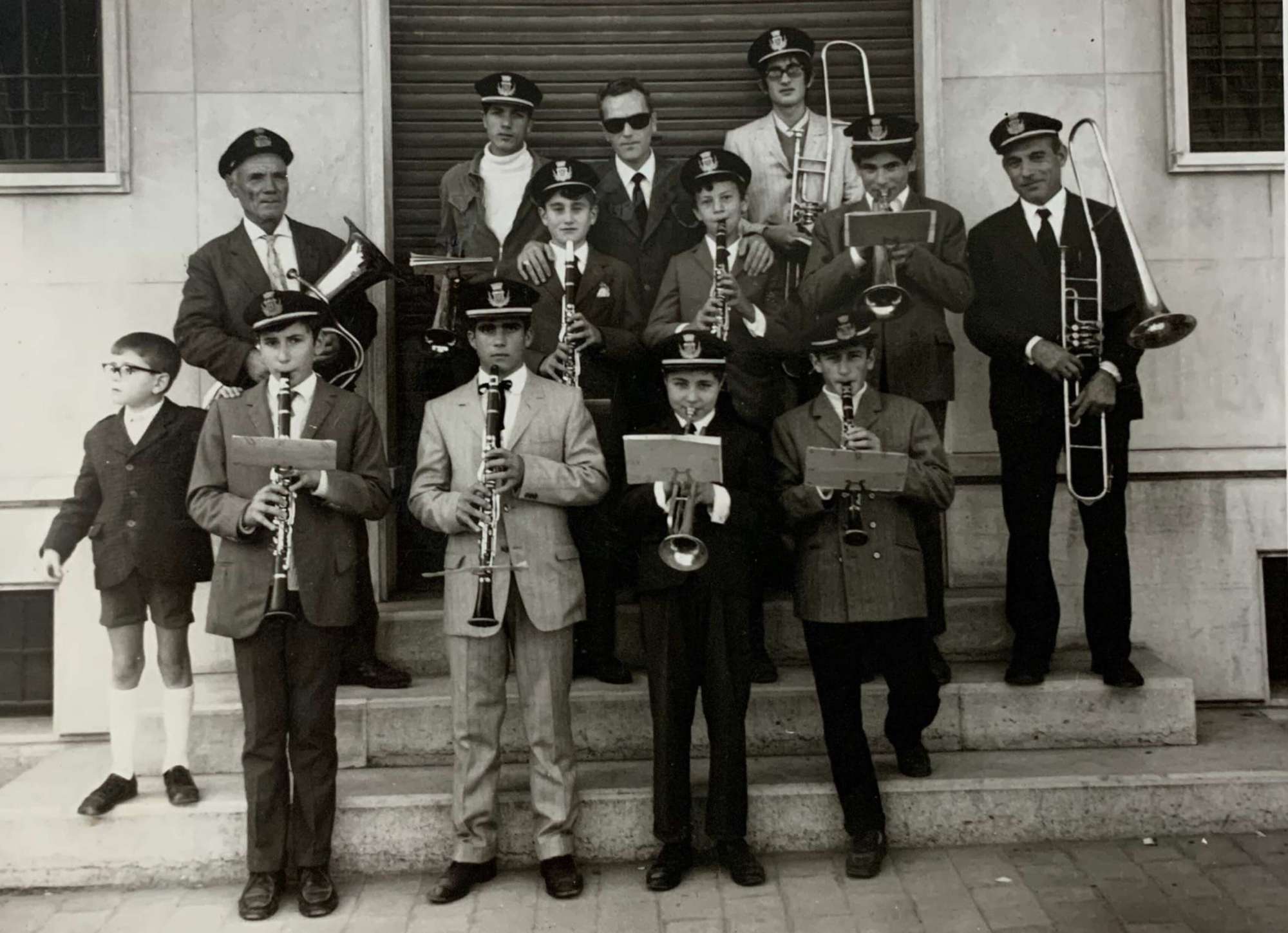 4 novembre 1968 - allievi con il Maestro Felice Maiellaro