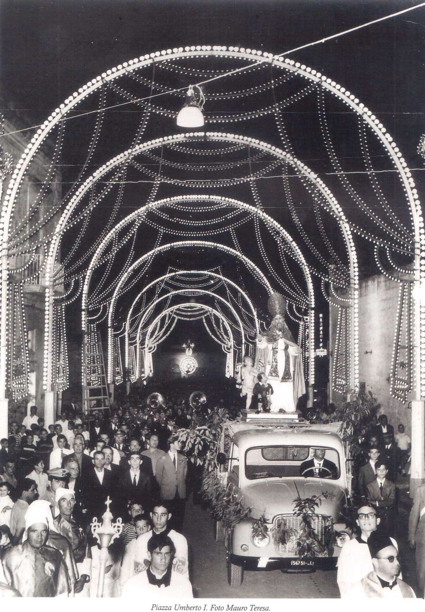 Processione Piazza De Gasperi
